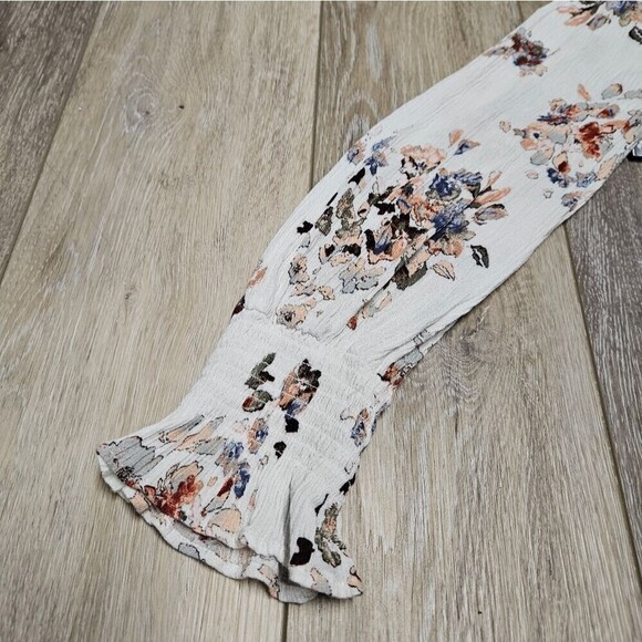 American Rag Floral Ruffle Button Up Peasant Relaxed Fit Top Women's Medium Boho - Picture 4 of 9